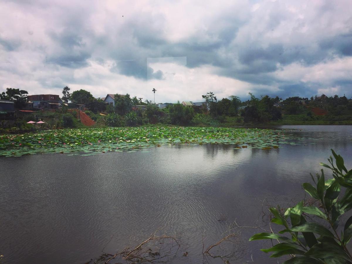 Homestay Bien Rung Gia Nghĩa Esterno foto