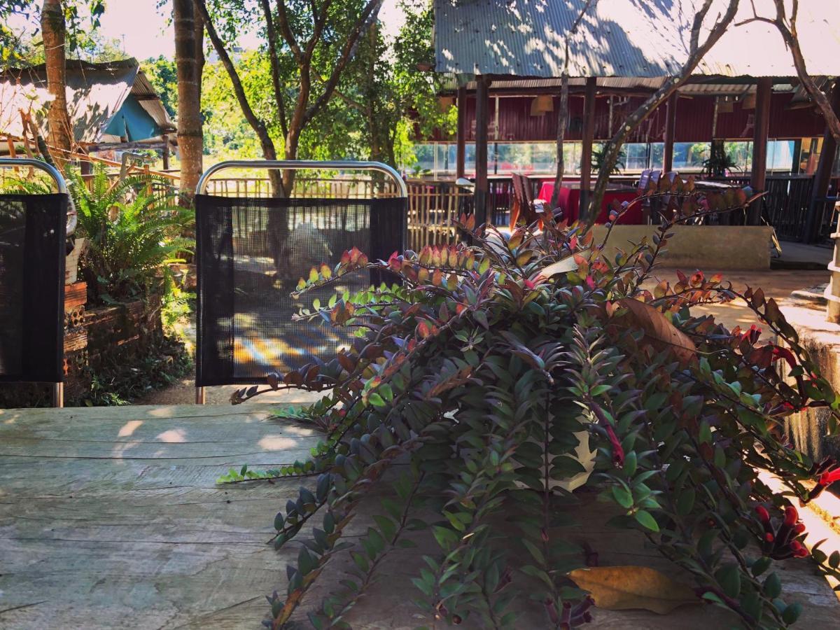Homestay Bien Rung Gia Nghĩa Esterno foto